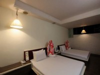 Dahua Hotel Keelung-Standard Quad Room