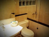 蔚藍海景旅店-浴室