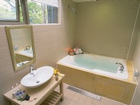 京都溫泉行館-六人房浴室