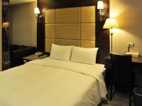 Maple Hotel-