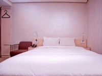 YOMI Hotel-Superior Room