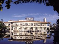 Swan Lake Villa Resort-